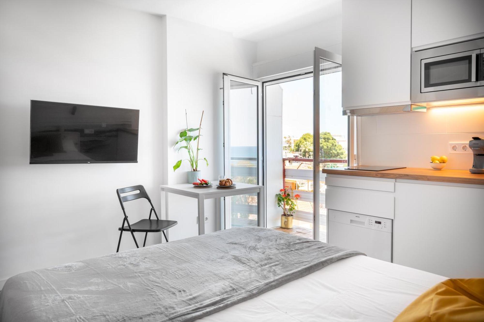 Modern Studio Naciones Apartment Benalmadena Bagian luar foto